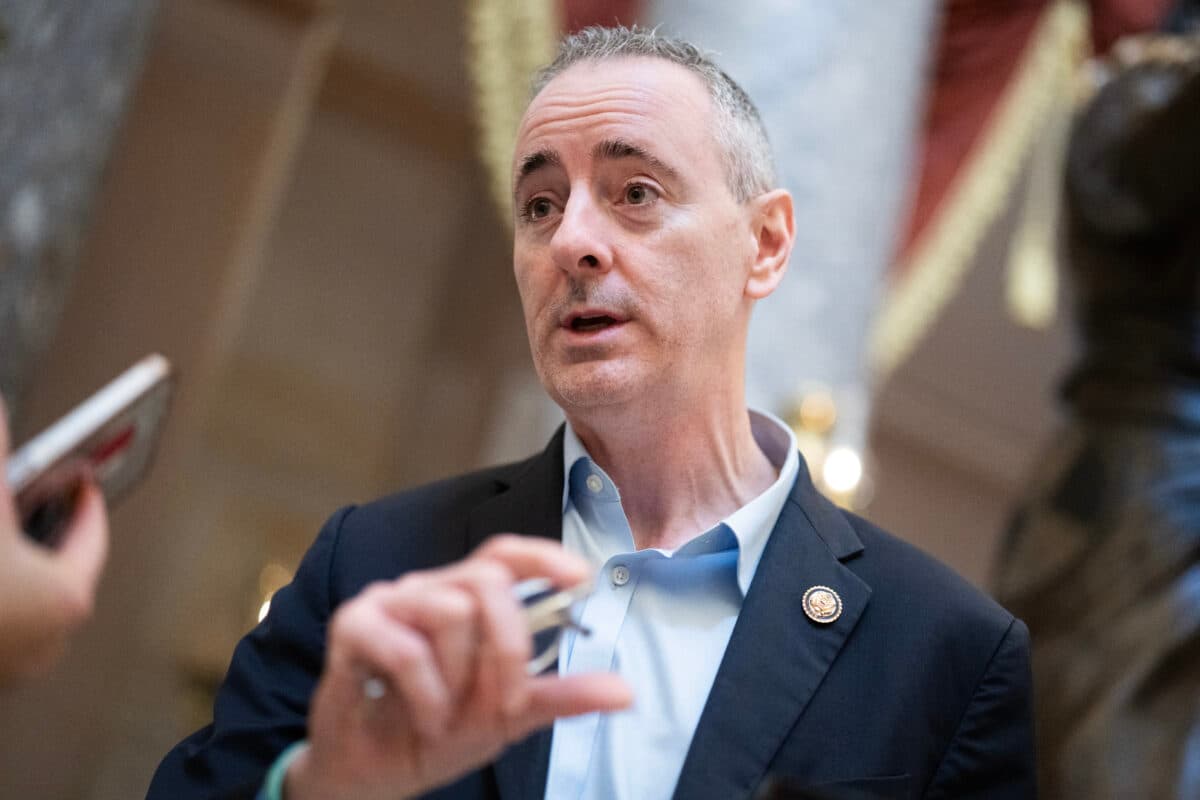 Republican Brian Fitzpatrick files House war powers resolution to enforce Iran military conflict deadlines