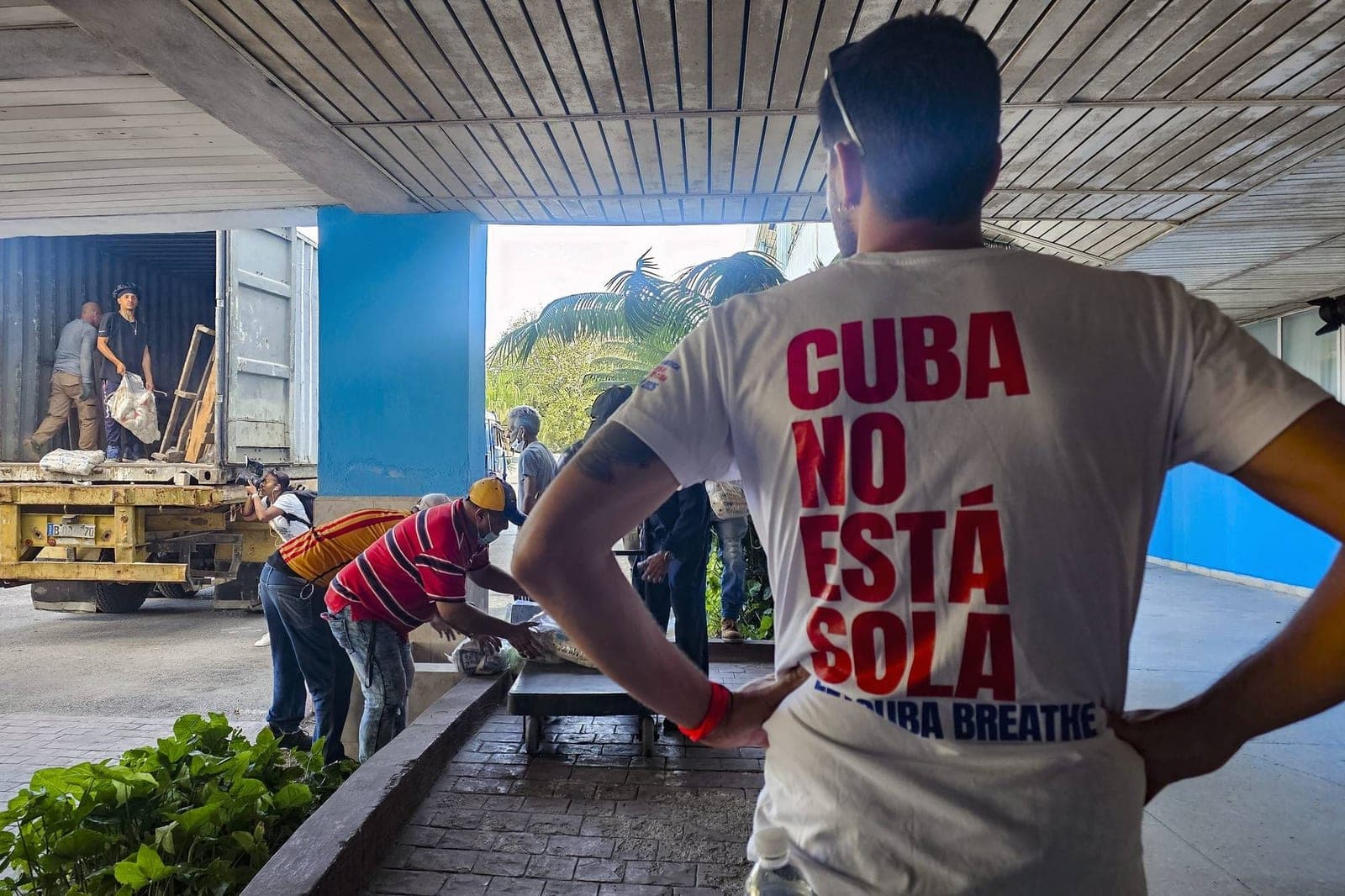 Jayapal-Meeks Bill Would Block Trump From Using Federal Funds for Military Attack on Cuba