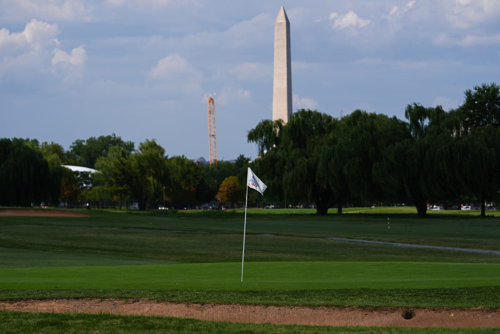 Park Service quietly awards contracts to work on Trump's takeover of East Potomac golf course