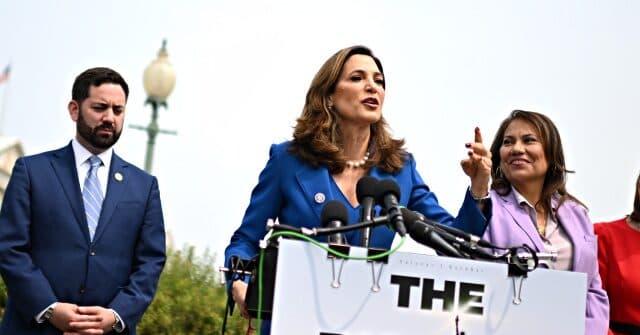 Politifact Admits 'Pool of Millions' of Illegal Aliens Could Benefit from 'DIGNIDAD Act'