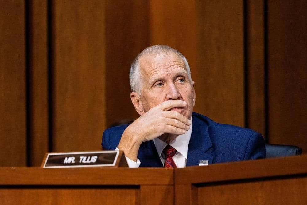 Republicans 'deeply divided' as party falls apart over funding Trump's endless war