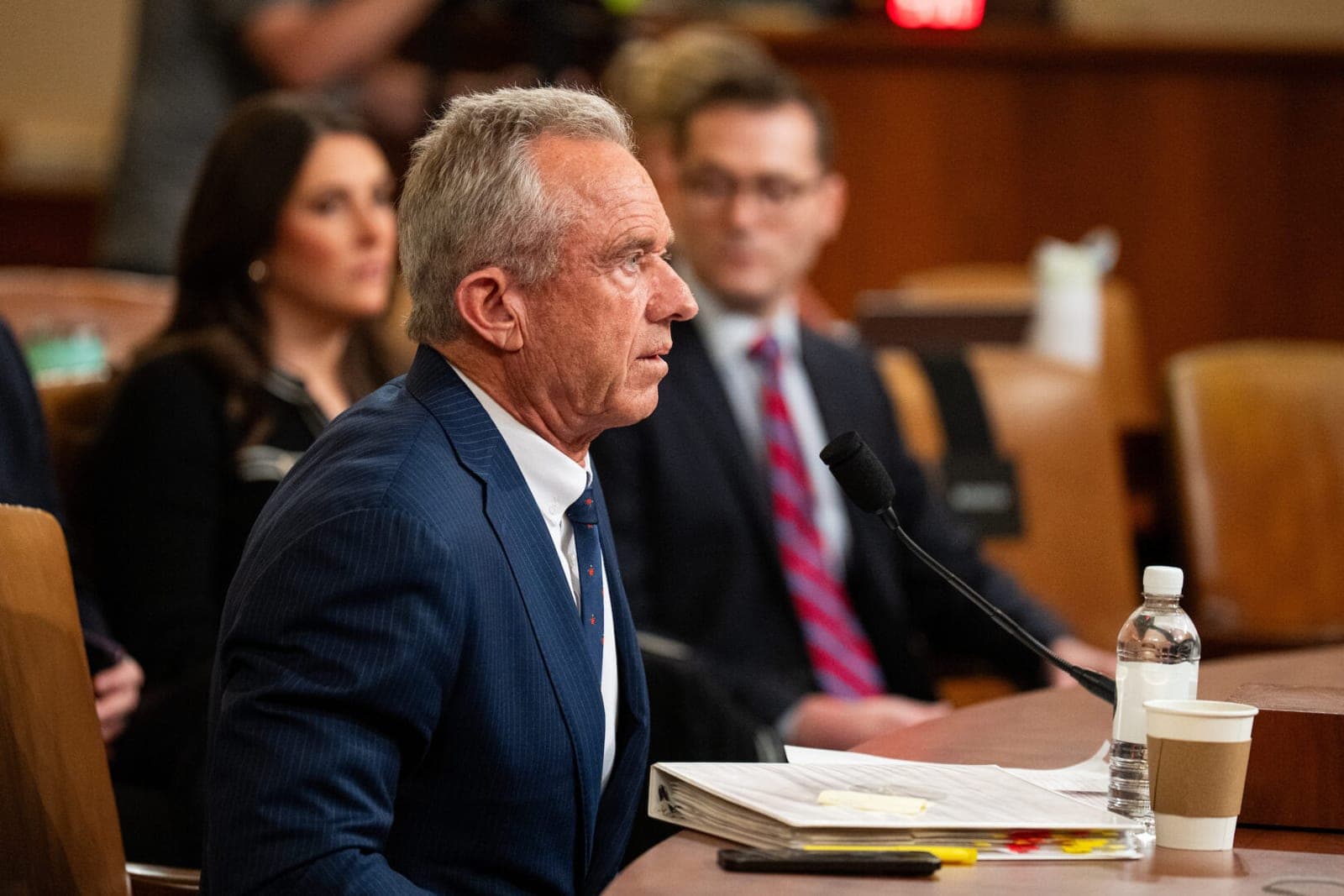 RFK Jr. distances himself from measles outbreak, bashes Tylenol study