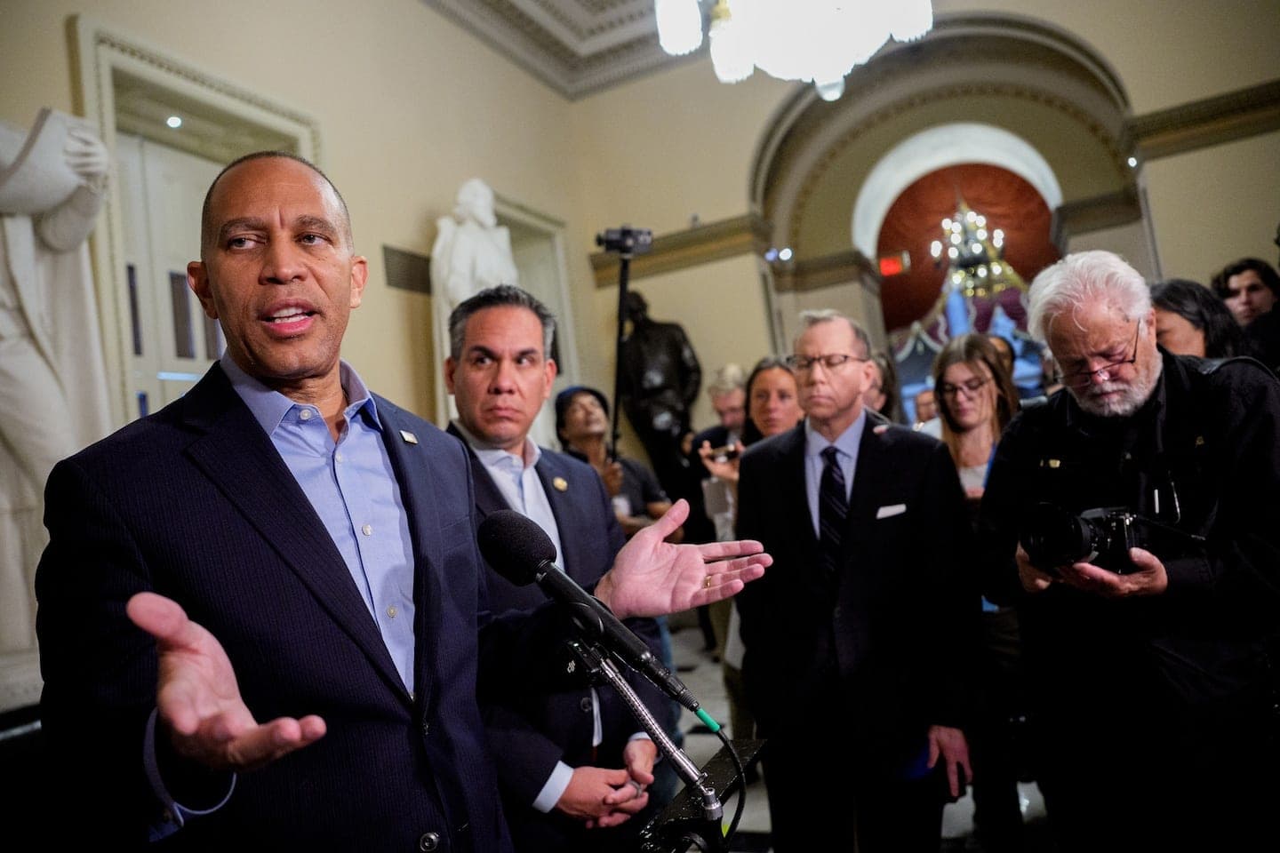 Democrats seize on House GOP's decision to leave town early