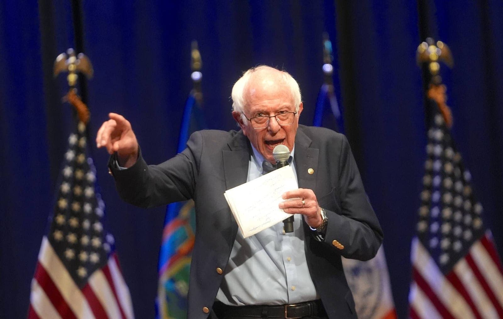 DNC Half-Measures Condemning Dark Money Won’t Cut It, Says Sanders as He Demands Total Ban
