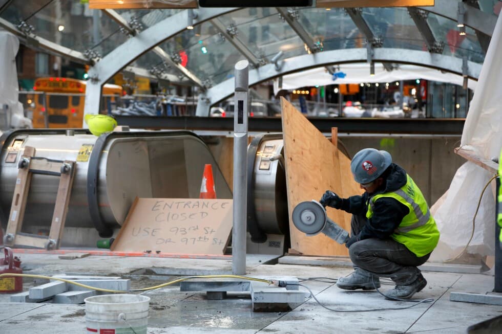 Trump administration restores funding to Manhattan subway project after NY sues - AP News