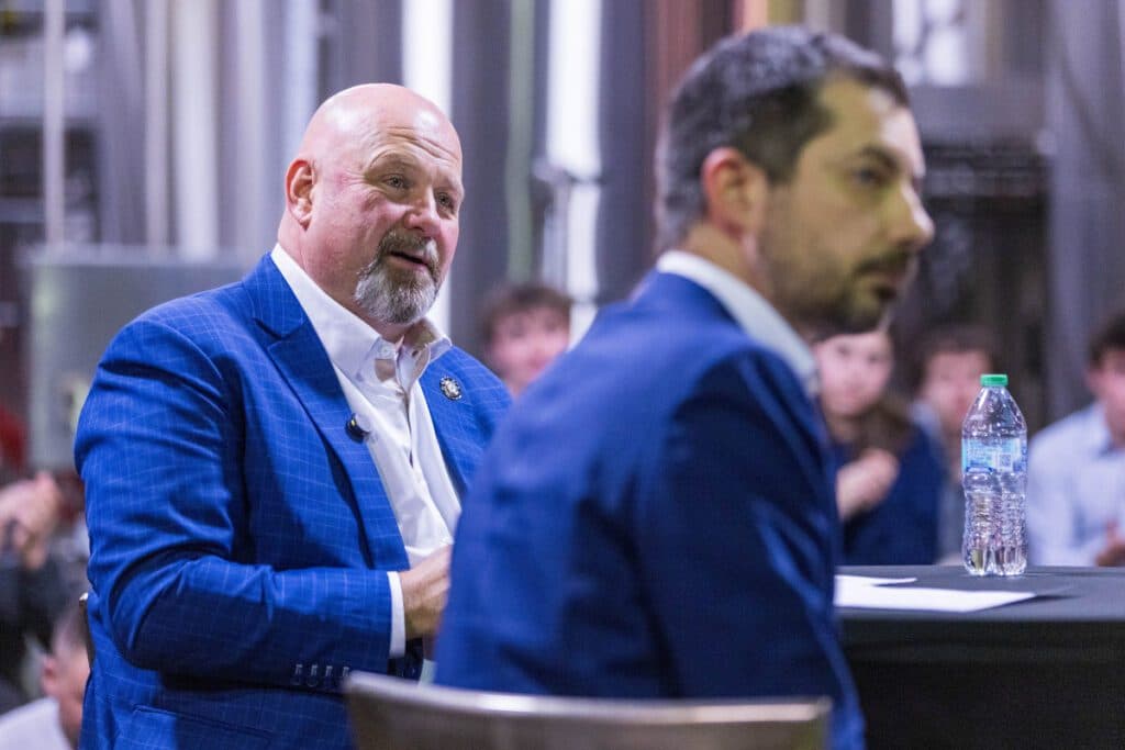 ‘DC is a dumpster fire:’ retired firefighter features Shapiro in first congressional primary ad