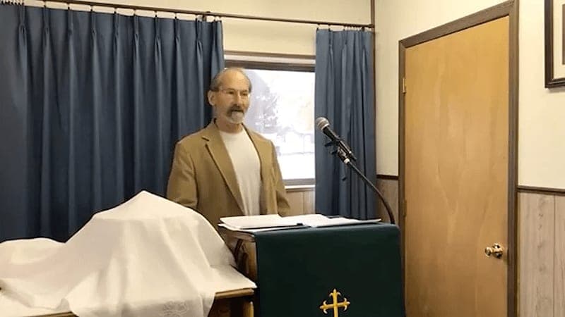 Exposed: Democratic candidate is a pro-Trump guy who did GOP candidate trainings