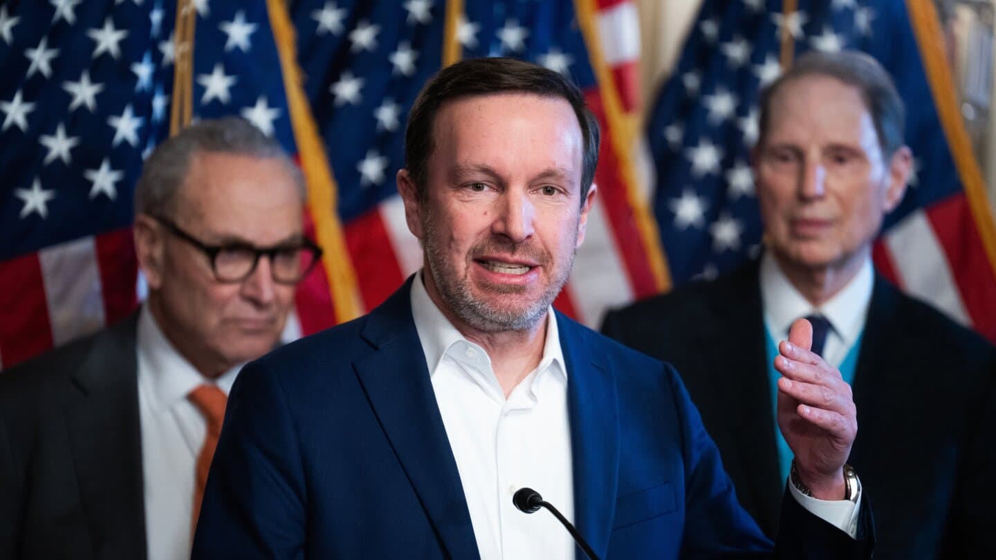 Sen. Chris Murphy Says Democrats Need to Block Legislation Until There's an Iran War Authorization Vote (Nora Toscano/NOTUS)