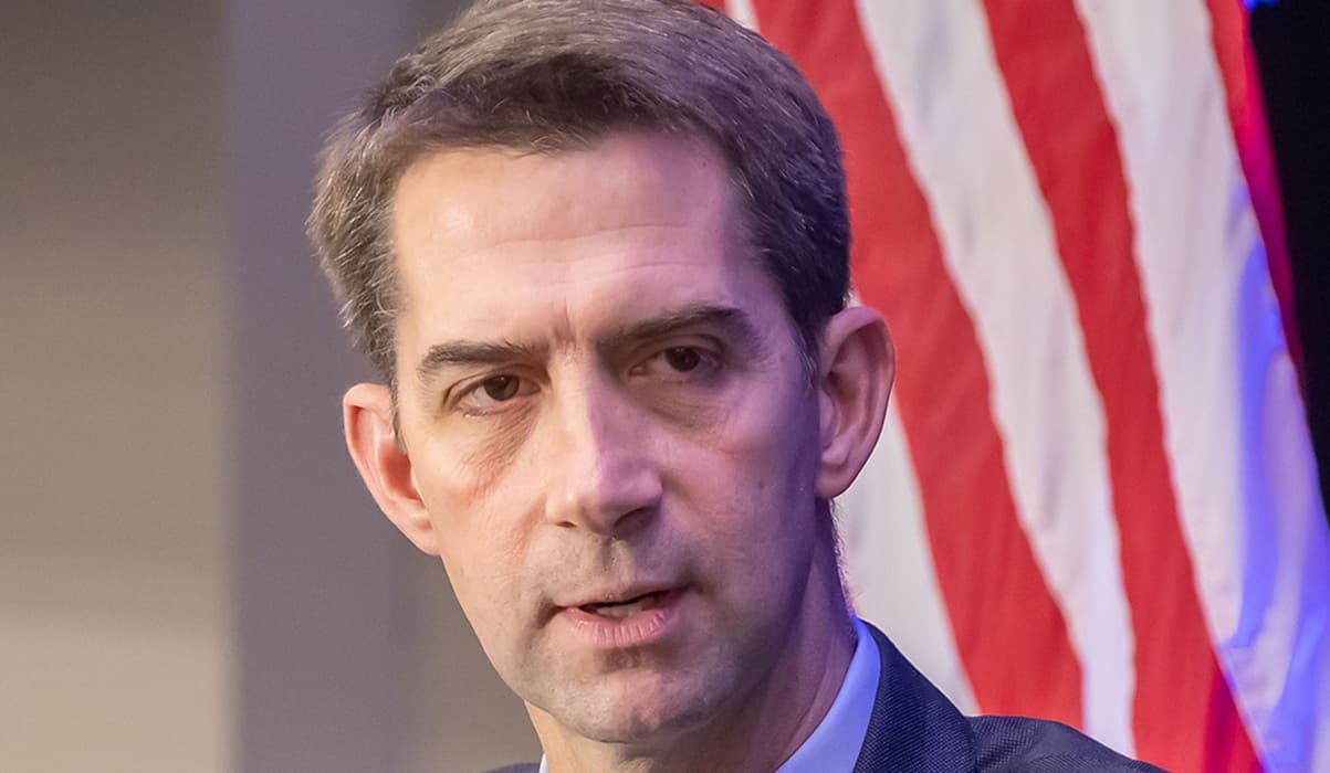 GOP Senator Warns Trump Against Chinese Robots, “They Are Willing to Lie and Cheat”