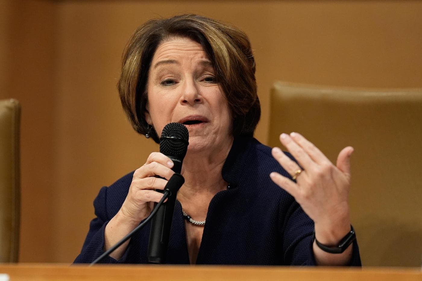 Democratic Sen. Amy Klobuchar says she’s running for Minnesota governor after Tim Walz dropped out